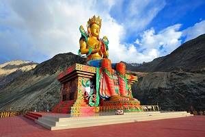 Leh Ladakh Tourism,Leh Ladakh Hotel rates, Book hotels  in Leh Ladakh, Book resorts in Nubra Valley, Tourist Places to see in Leh Ladakh, Holidays in Leh Ladakh, Leh Ladakh honeymoon tour packages,Leh Ladakh tour packages,   